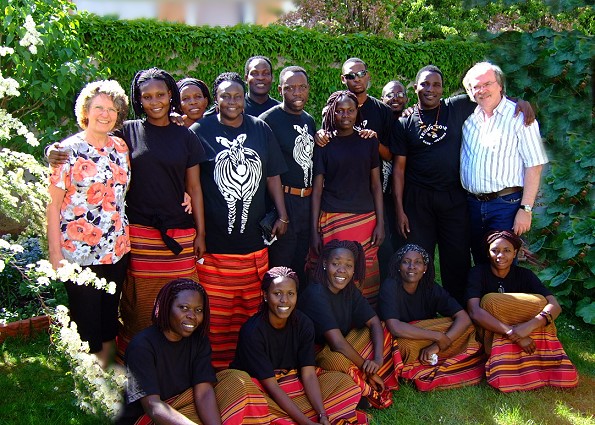Gerhard & Renate Bachor mit Living Sound aus Uganda, Foto: Gerhard Bachor