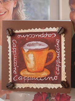 Flyervorderseite mit echten Kaffeebohnen